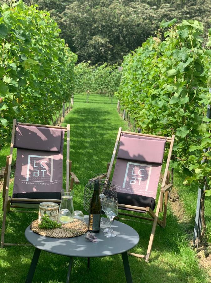 Life Contains Beautiful Things Villa Almere Bagian luar foto